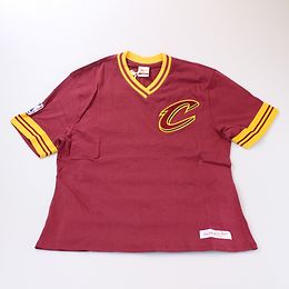 Mitchell & Ness Cleveland Cavaliers Overtime Win Vintage Tee 2.0