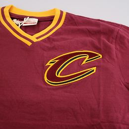 Mitchell & Ness Cleveland Cavaliers Overtime Win Vintage Tee 2.0